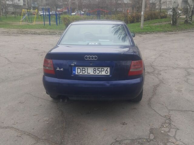 Серый Ауди А4, объемом двигателя 1.9 л и пробегом 500 тыс. км за 1800 $, фото 4 на Automoto.ua