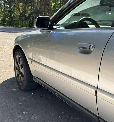 Сірий Ауді А4, об'ємом двигуна 2.5 л та пробігом 230 тис. км за 4333 $, фото 8 на Automoto.ua