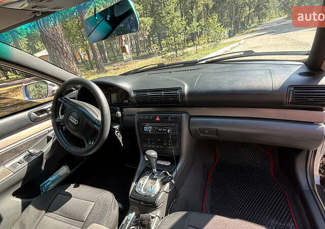 Сірий Ауді А4, об'ємом двигуна 2.5 л та пробігом 230 тис. км за 4333 $, фото 22 на Automoto.ua