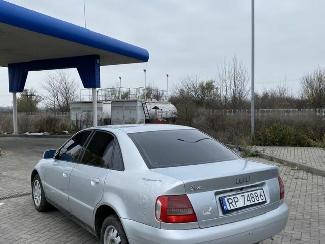 Серый Ауди А4, объемом двигателя 1.6 л и пробегом 350 тыс. км за 1400 $, фото 4 на Automoto.ua