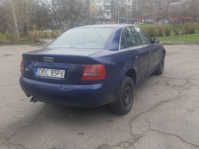 Серый Ауди А4, объемом двигателя 1.9 л и пробегом 500 тыс. км за 1800 $, фото 3 на Automoto.ua