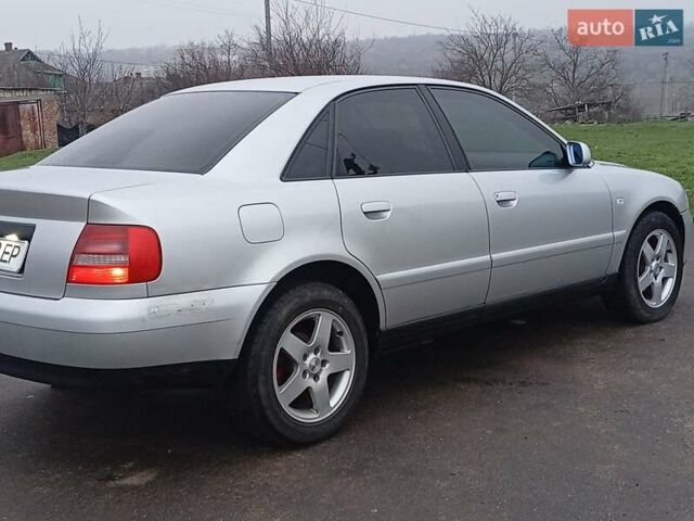 Сірий Ауді А4, об'ємом двигуна 1.6 л та пробігом 225 тис. км за 3000 $, фото 13 на Automoto.ua