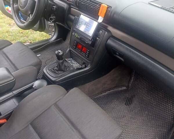 Сірий Ауді А4, об'ємом двигуна 1.9 л та пробігом 334 тис. км за 4200 $, фото 4 на Automoto.ua