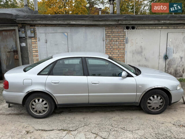 Серый Ауди А4, объемом двигателя 1.8 л и пробегом 217 тыс. км за 4500 $, фото 2 на Automoto.ua