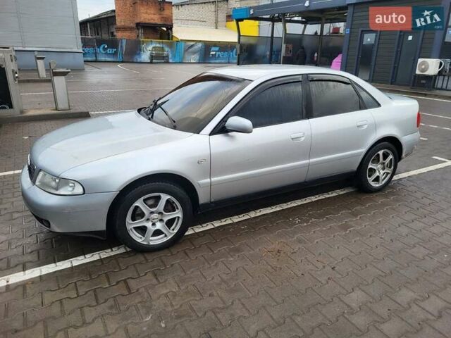 Серый Ауди А4, объемом двигателя 1.78 л и пробегом 300 тыс. км за 3600 $, фото 2 на Automoto.ua