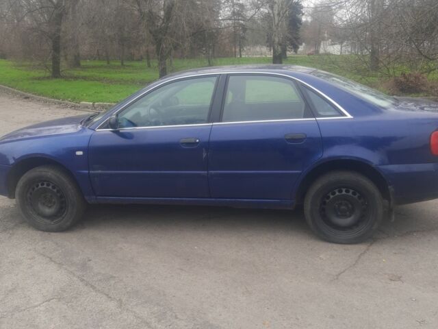 Серый Ауди А4, объемом двигателя 1.9 л и пробегом 500 тыс. км за 1800 $, фото 6 на Automoto.ua