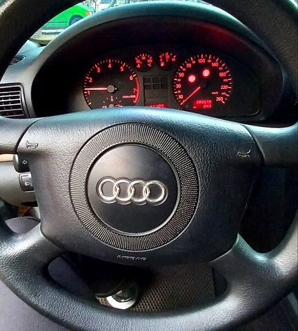 Серый Ауди А4, объемом двигателя 1.8 л и пробегом 0 тыс. км за 3650 $, фото 6 на Automoto.ua