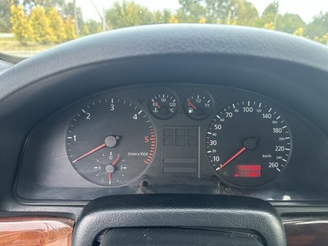 Серый Ауди А4, объемом двигателя 1.9 л и пробегом 410 тыс. км за 1850 $, фото 7 на Automoto.ua