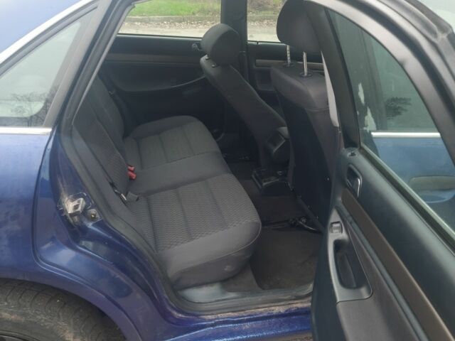 Серый Ауди А4, объемом двигателя 1.9 л и пробегом 500 тыс. км за 1800 $, фото 9 на Automoto.ua