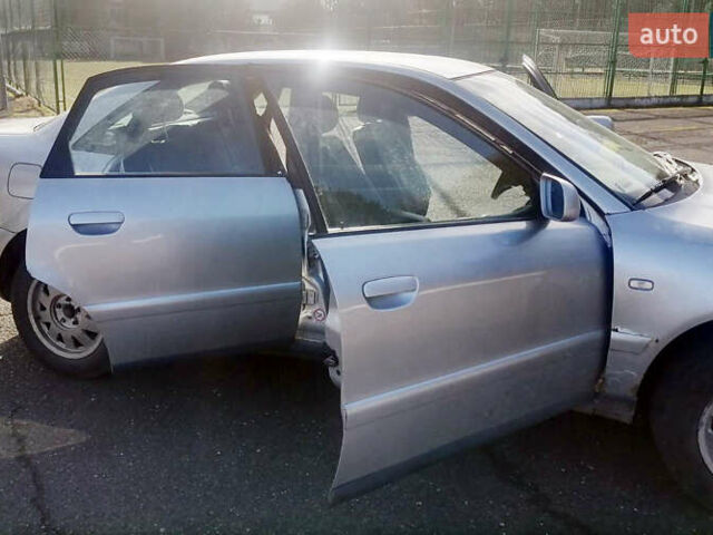 Ауді А4 1999 у Бурштыне на Automoto.ua Сірий Ауді А4, об'ємом двигуна 1.8 л та пробігом 310 тис. км за 2900 $, фото 16 на Automoto.ua