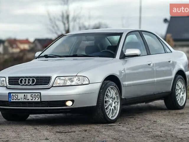 Сірий Ауді А4, об'ємом двигуна 1.8 л та пробігом 300 тис. км за 4299 $, фото 1 на Automoto.ua