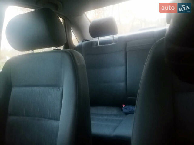 Ауді А4 1999 у Бурштыне на Automoto.ua Сірий Ауді А4, об'ємом двигуна 1.8 л та пробігом 310 тис. км за 2900 $, фото 3 на Automoto.ua