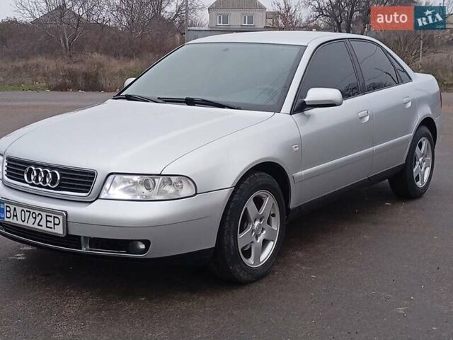 Сірий Ауді А4, об'ємом двигуна 1.6 л та пробігом 225 тис. км за 3000 $, фото 7 на Automoto.ua