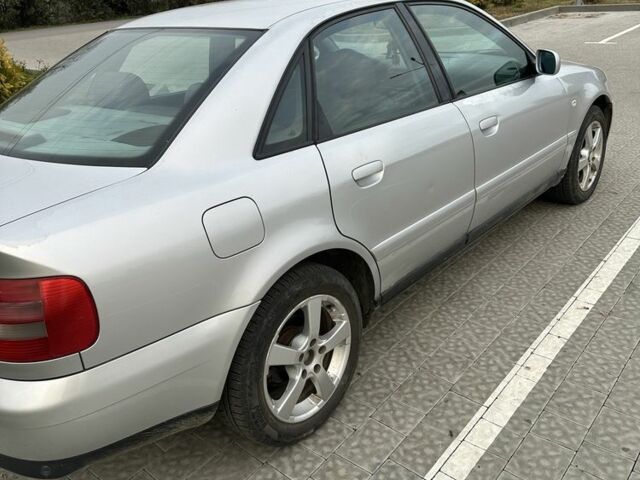 Серый Ауди А4, объемом двигателя 1.9 л и пробегом 410 тыс. км за 1850 $, фото 1 на Automoto.ua