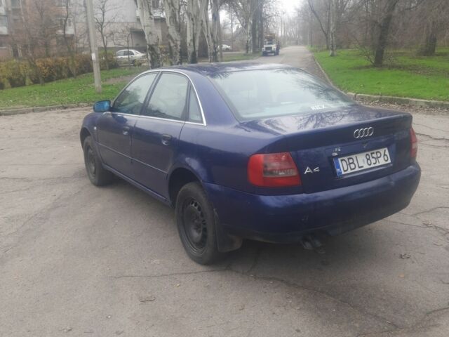 Серый Ауди А4, объемом двигателя 1.9 л и пробегом 500 тыс. км за 1800 $, фото 5 на Automoto.ua