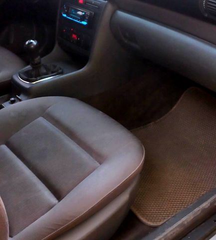 Серый Ауди А4, объемом двигателя 1.8 л и пробегом 0 тыс. км за 3650 $, фото 8 на Automoto.ua
