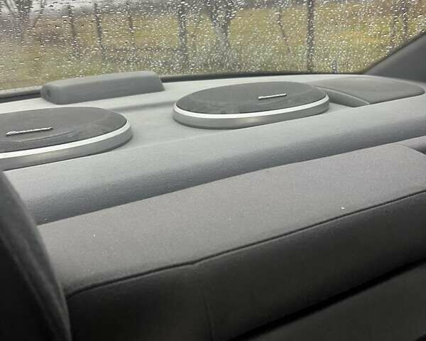 Сірий Ауді А4, об'ємом двигуна 1.9 л та пробігом 334 тис. км за 4200 $, фото 10 на Automoto.ua