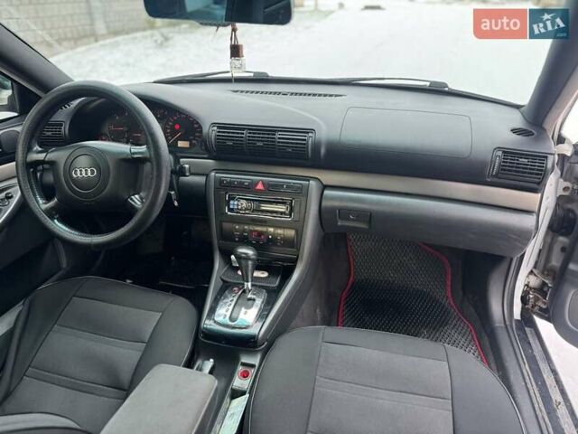 Сірий Ауді А4, об'ємом двигуна 2.5 л та пробігом 295 тис. км за 3450 $, фото 12 на Automoto.ua
