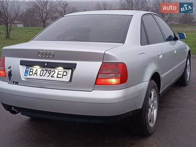 Сірий Ауді А4, об'ємом двигуна 1.6 л та пробігом 225 тис. км за 3000 $, фото 10 на Automoto.ua