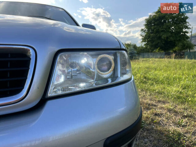 Сірий Ауді А4, об'ємом двигуна 1.6 л та пробігом 226 тис. км за 4200 $, фото 11 на Automoto.ua