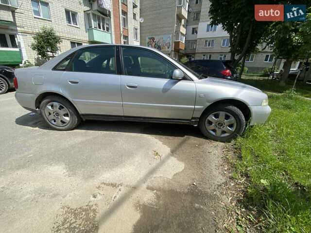 Серый Ауди А4, объемом двигателя 1.6 л и пробегом 370 тыс. км за 3199 $, фото 3 на Automoto.ua