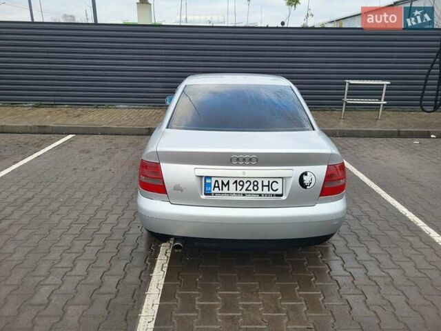 Серый Ауди А4, объемом двигателя 1.78 л и пробегом 300 тыс. км за 3600 $, фото 3 на Automoto.ua