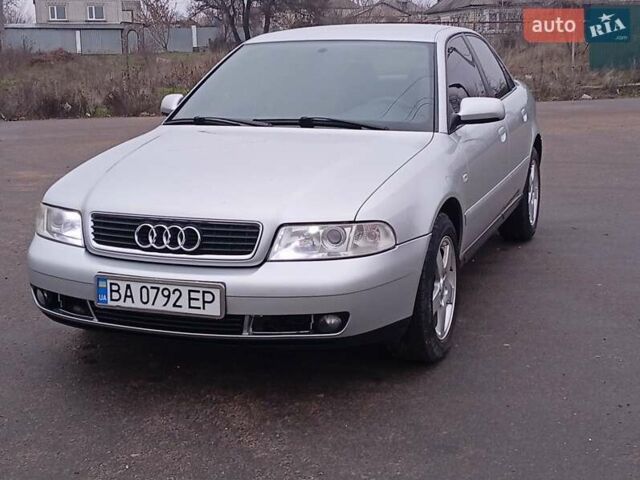 Сірий Ауді А4, об'ємом двигуна 1.6 л та пробігом 225 тис. км за 3000 $, фото 6 на Automoto.ua