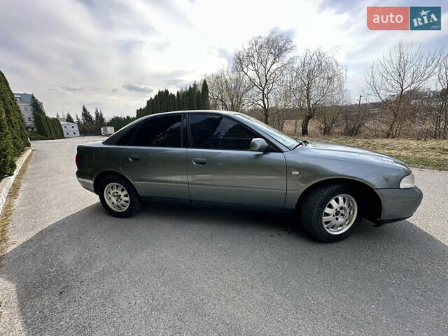 Сірий Ауді А4, об'ємом двигуна 1.6 л та пробігом 280 тис. км за 2750 $, фото 7 на Automoto.ua