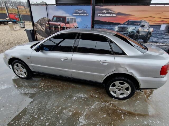 Сірий Ауді А4, об'ємом двигуна 1.9 л та пробігом 3 тис. км за 3491 $, фото 1 на Automoto.ua