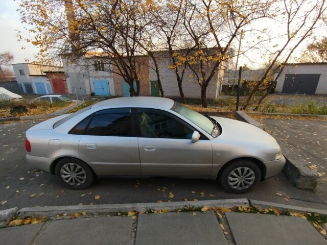 Серый Ауди А4, объемом двигателя 1.8 л и пробегом 486 тыс. км за 3400 $, фото 1 на Automoto.ua