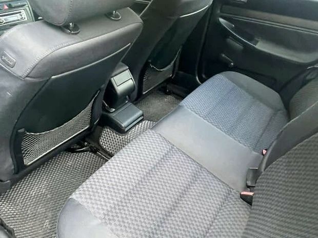 Серый Ауди А4, объемом двигателя 1.6 л и пробегом 210 тыс. км за 3650 $, фото 2 на Automoto.ua