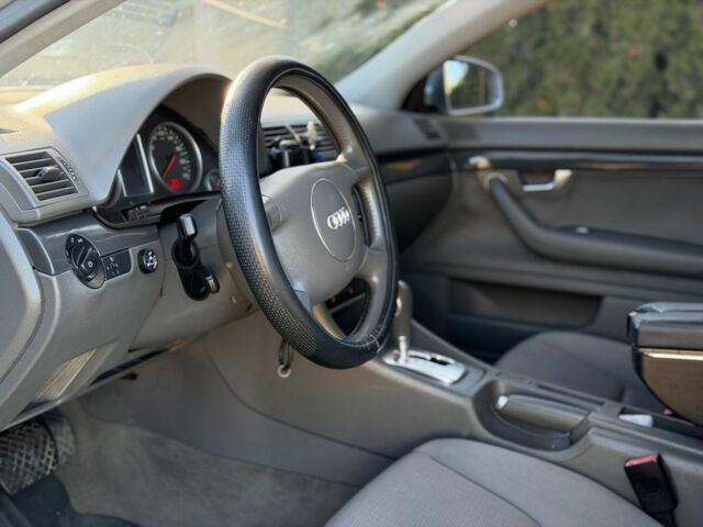 Серый Ауди А4, объемом двигателя 2 л и пробегом 222 тыс. км за 4295 $, фото 6 на Automoto.ua