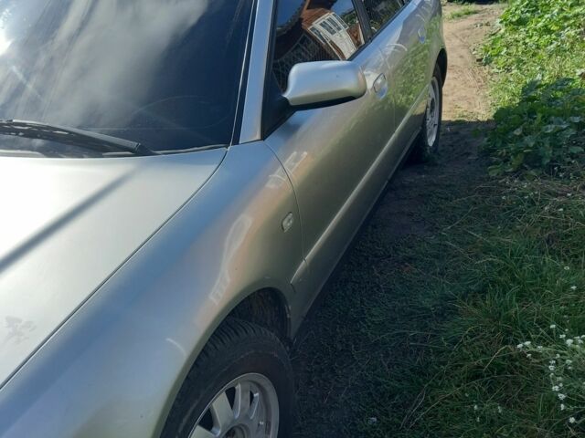 Серый Ауди А4, объемом двигателя 2 л и пробегом 230 тыс. км за 2700 $, фото 1 на Automoto.ua