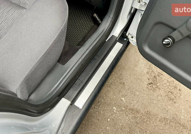 Серый Ауди А4, объемом двигателя 1.8 л и пробегом 283 тыс. км за 4200 $, фото 59 на Automoto.ua