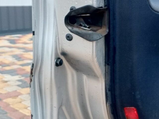 Серый Ауди А4, объемом двигателя 1.8 л и пробегом 370 тыс. км за 2700 $, фото 1 на Automoto.ua