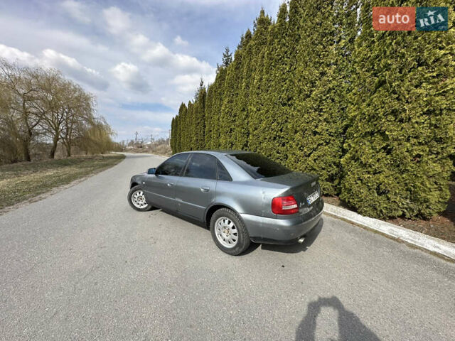 Сірий Ауді А4, об'ємом двигуна 1.6 л та пробігом 280 тис. км за 2750 $, фото 11 на Automoto.ua
