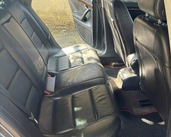 Серый Ауди А4, объемом двигателя 1.9 л и пробегом 500 тыс. км за 3899 $, фото 2 на Automoto.ua