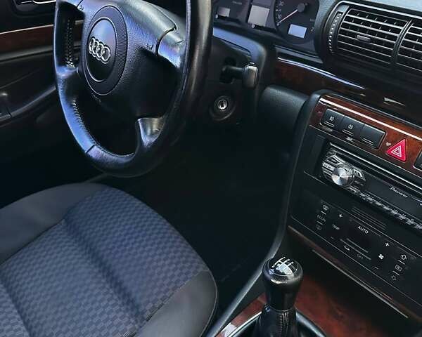 Серый Ауди А4, объемом двигателя 1.9 л и пробегом 341 тыс. км за 3000 $, фото 12 на Automoto.ua