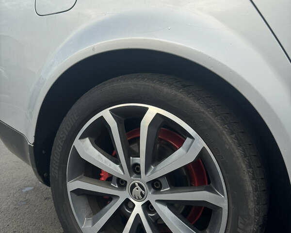 Серый Ауди А4, объемом двигателя 1.98 л и пробегом 340 тыс. км за 4200 $, фото 5 на Automoto.ua