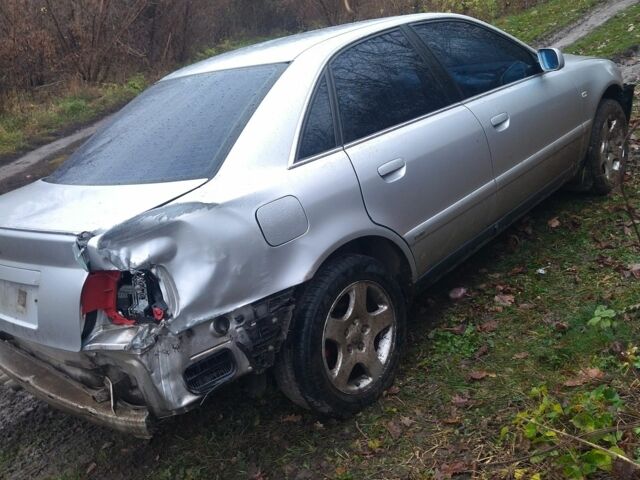 Сірий Ауді А4, об'ємом двигуна 0 л та пробігом 383 тис. км за 1500 $, фото 6 на Automoto.ua