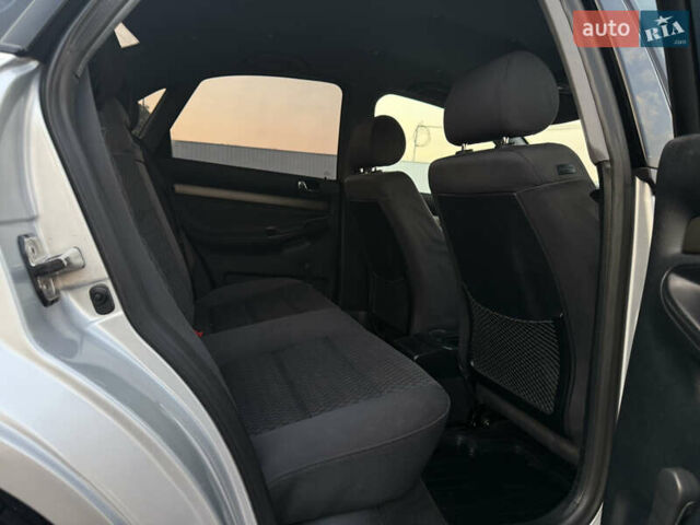 Сірий Ауді А4, об'ємом двигуна 1.9 л та пробігом 197 тис. км за 4950 $, фото 34 на Automoto.ua