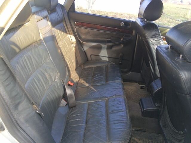 Серый Ауди А4, объемом двигателя 2 л и пробегом 380 тыс. км за 1613 $, фото 4 на Automoto.ua