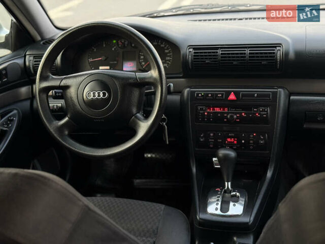 Сірий Ауді А4, об'ємом двигуна 1.9 л та пробігом 197 тис. км за 4950 $, фото 38 на Automoto.ua