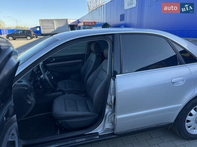 Серый Ауди А4, объемом двигателя 1.8 л и пробегом 283 тыс. км за 3950 $, фото 10 на Automoto.ua