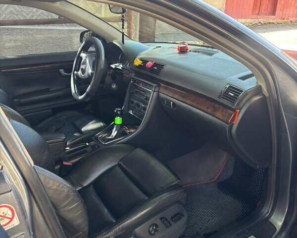 Серый Ауди А4, объемом двигателя 1.9 л и пробегом 500 тыс. км за 3899 $, фото 5 на Automoto.ua