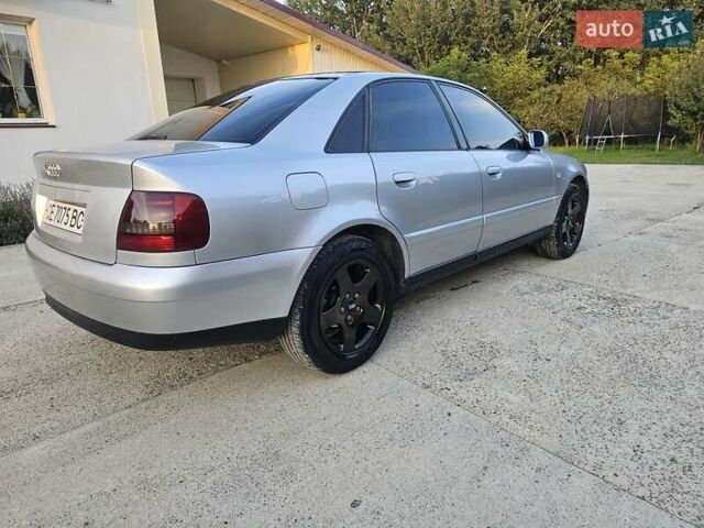 Серый Ауди А4, объемом двигателя 1.9 л и пробегом 390 тыс. км за 5500 $, фото 1 на Automoto.ua