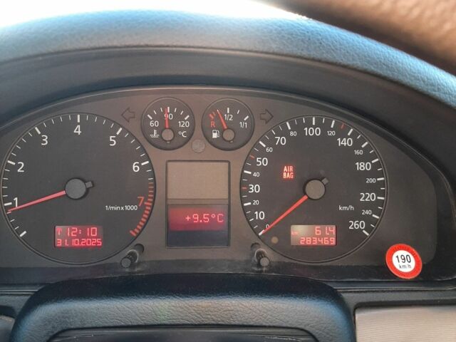 Серый Ауди А4, объемом двигателя 1.8 л и пробегом 283 тыс. км за 3950 $, фото 7 на Automoto.ua