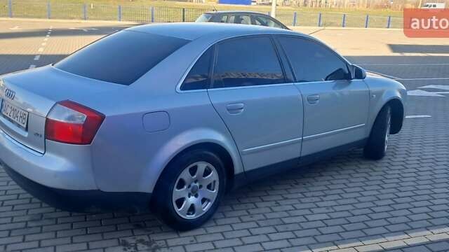Сірий Ауді А4, об'ємом двигуна 1.98 л та пробігом 320 тис. км за 4000 $, фото 11 на Automoto.ua