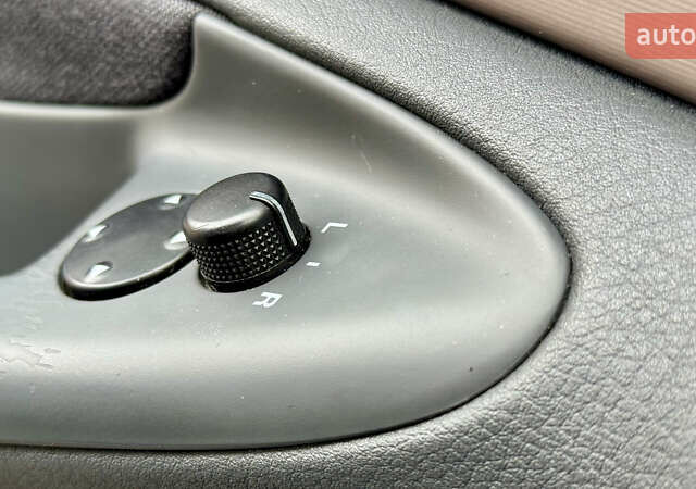 Серый Ауди А4, объемом двигателя 1.8 л и пробегом 284 тыс. км за 4200 $, фото 30 на Automoto.ua