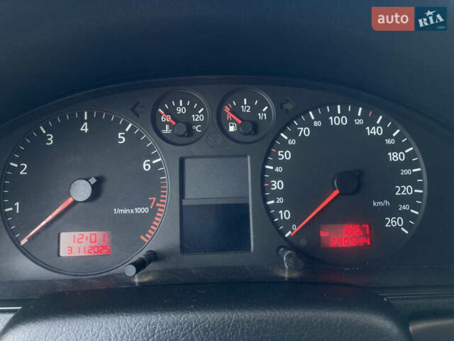 Серый Ауди А4, объемом двигателя 1.6 л и пробегом 291 тыс. км за 4500 $, фото 12 на Automoto.ua